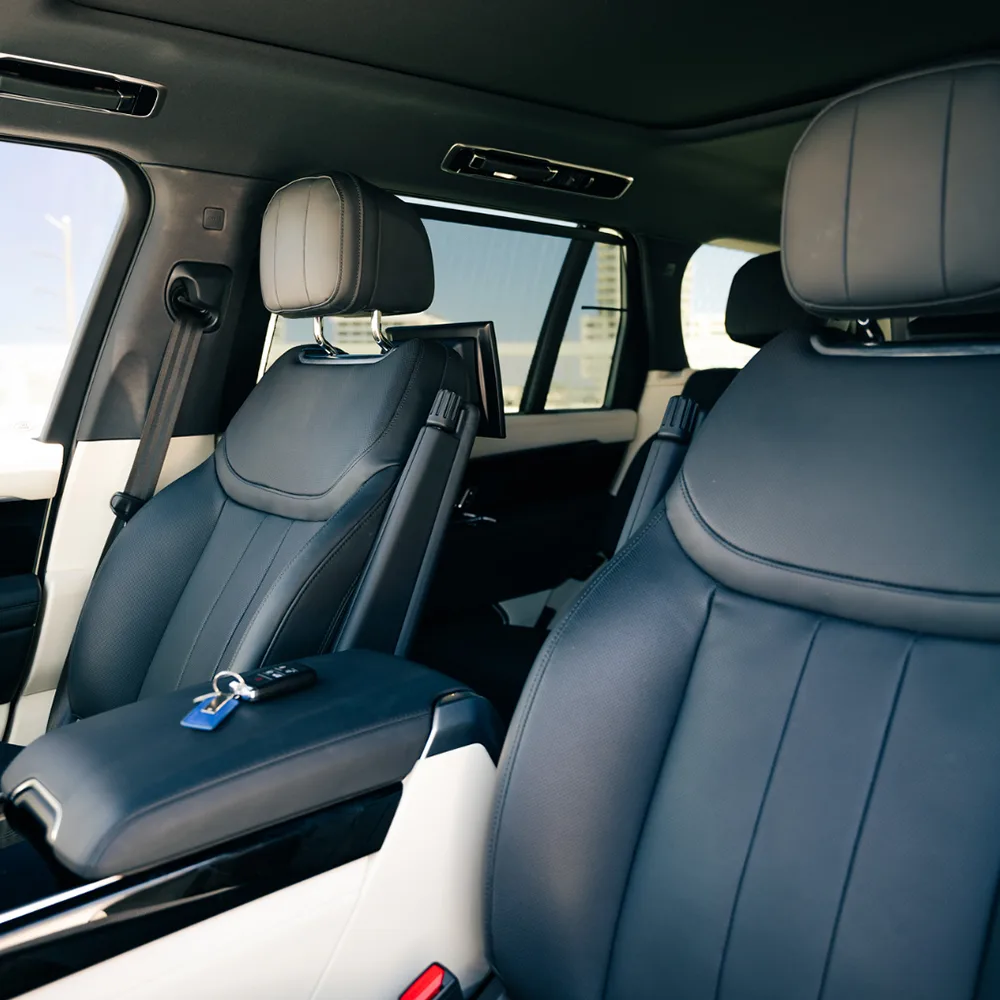 Representative Range Rover luxury SUV for Los Angeles rental planning